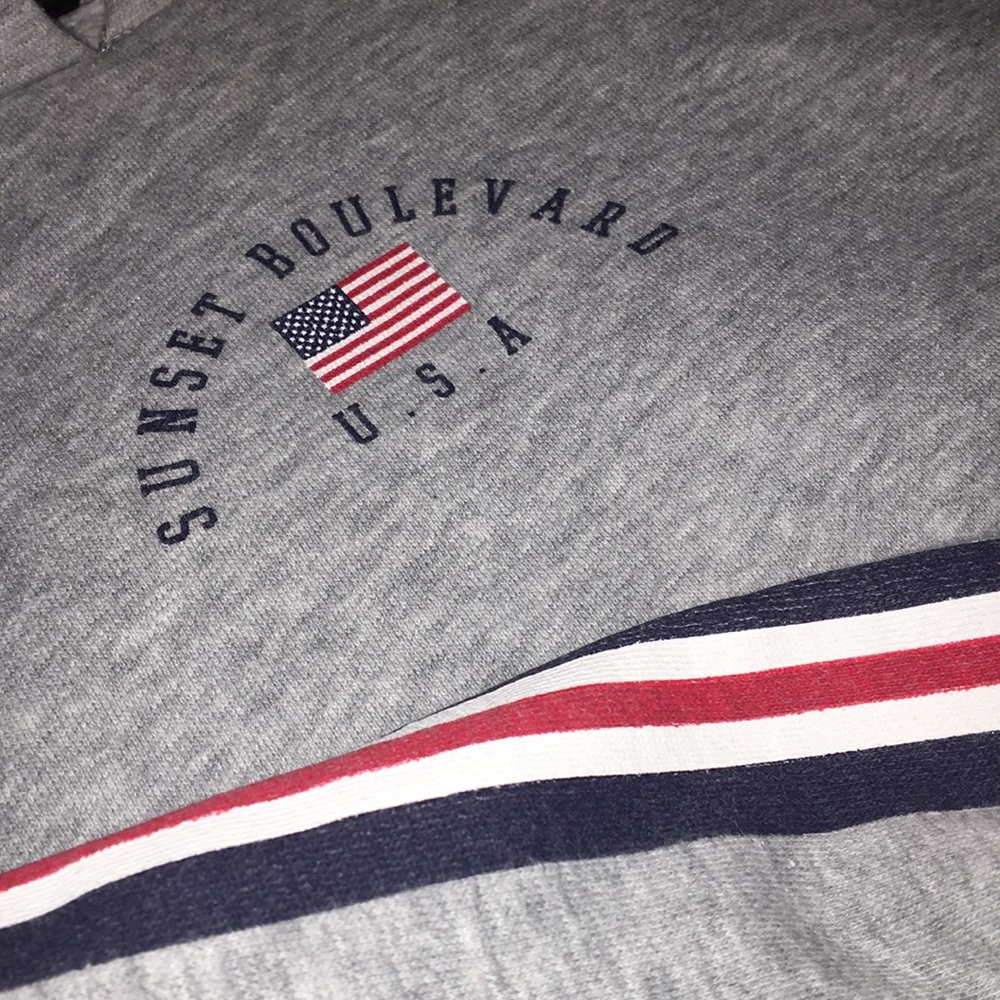 cropped hoodie - Picture 2 of 5
